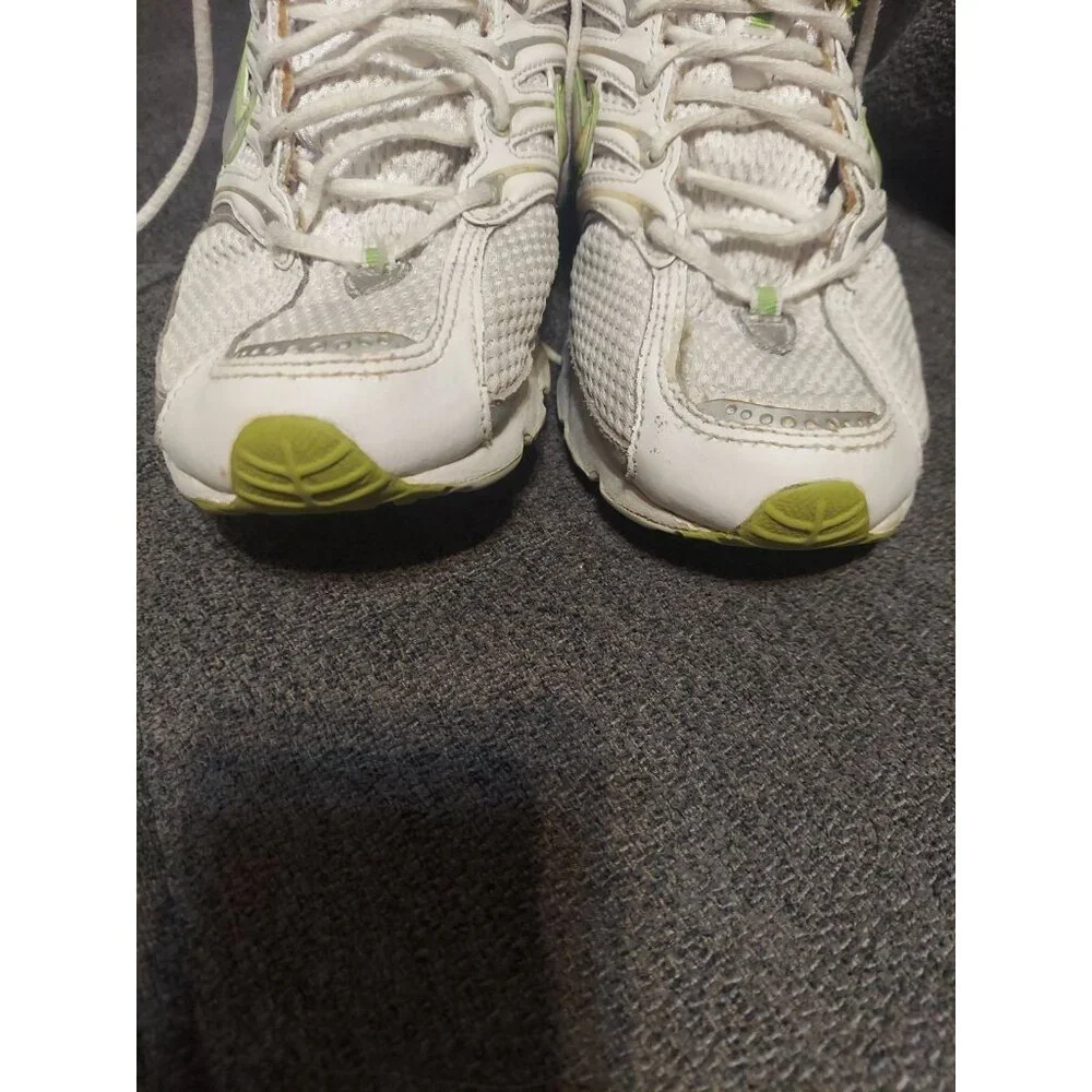 NIKE‎ Air Womens Size 9 Lime Green White Shoes Crossfit Running Shoes